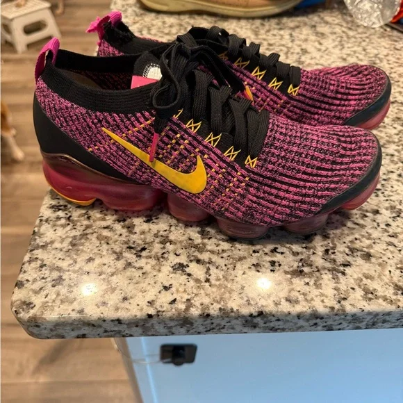 Nike Black and Pink Knit Sneakers with Yellow Accents - Picture 9 of 10